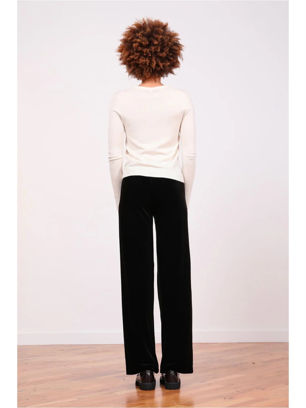 Avenue Montaigne Flavia Wide-leg Pants in Black Velvet - Picture 4 of 9